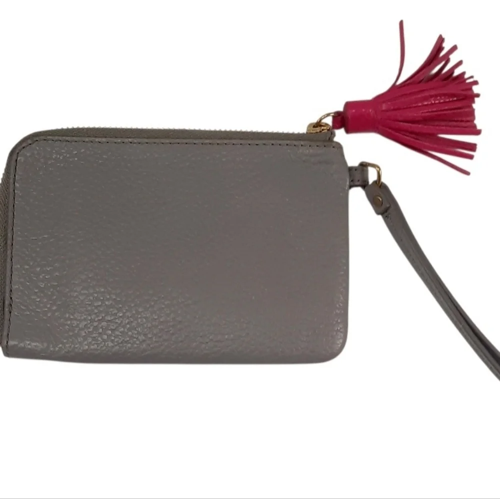 Vintage Y2K Fossil Tara Gray Pebbled Leather Wristlet Strap Wallet Pink Tassel